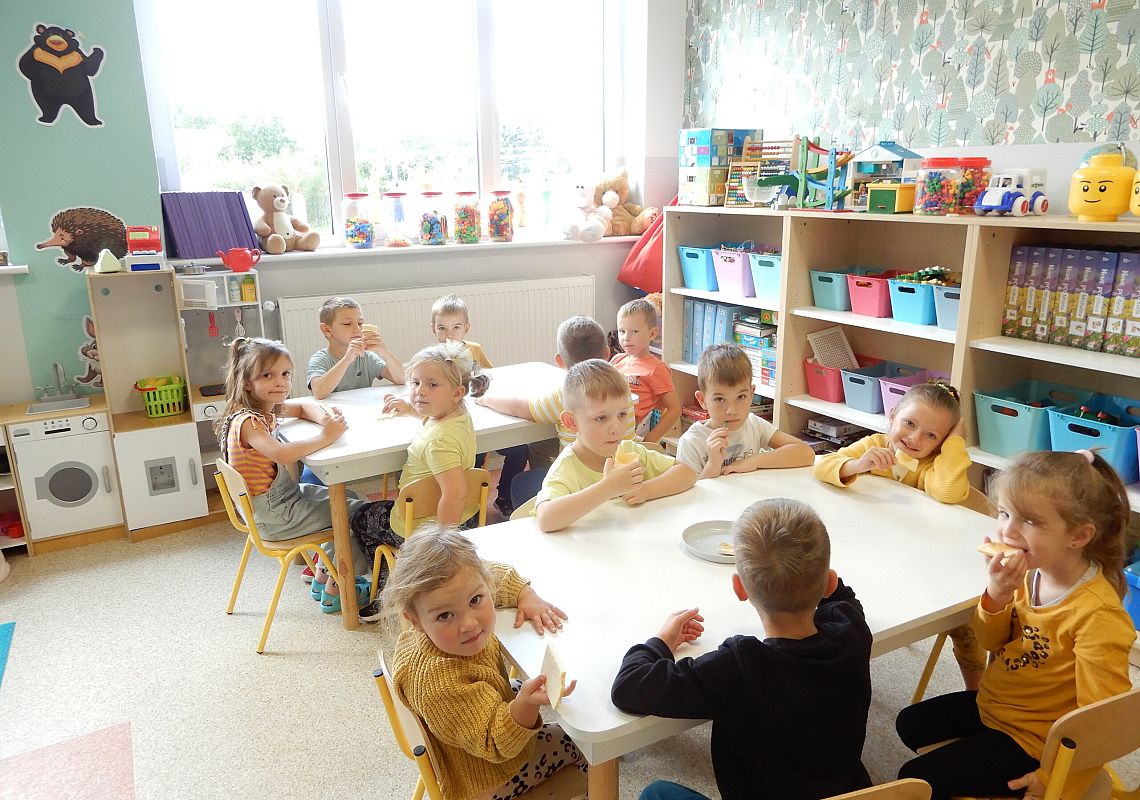 Grafika 1: Dzień miodu w przedszkolu