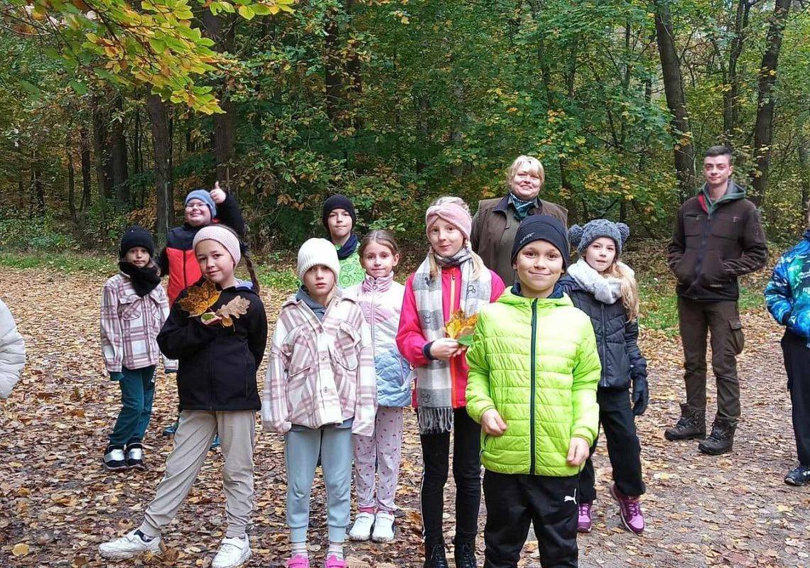 Spotkanie z leśniczymi grafika