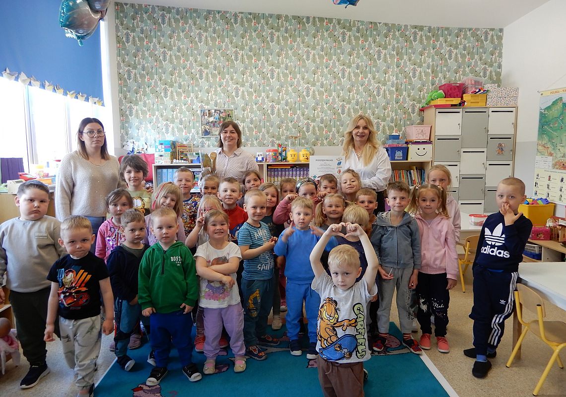 Grafika 1: Dzień Bibliotekarza w przedszkolu