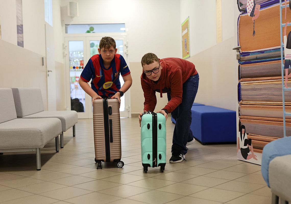 Grafika 1: "Dzień bez plecaka"