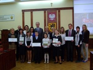 Grafika #0: Przyznanie grantu w ramach konkursu Fundusz Naturalnej Energii