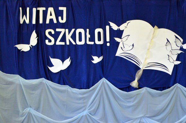 Grafika #0: Uroczyste rozpoczęcie roku szkolnego