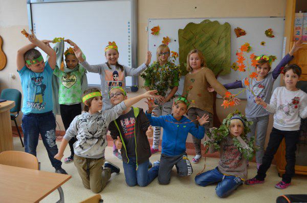 Grafika #0: Światowy Dzień Drzewa