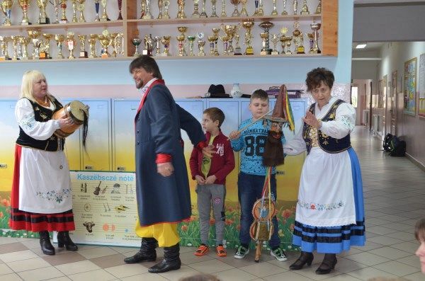 Grafika #0: Koncert zespołu regionalnego "Frantówka"