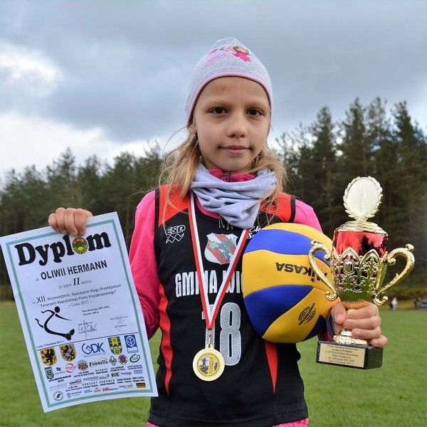 Grafika #0: Jubileuszowy (25-ty) puchar dla Oliwii