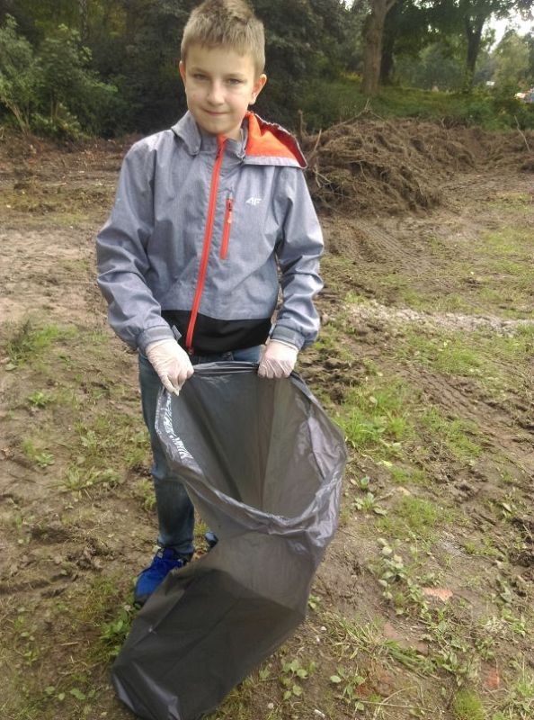 Grafika #0: "Nie ma śmieci-są surowce!"