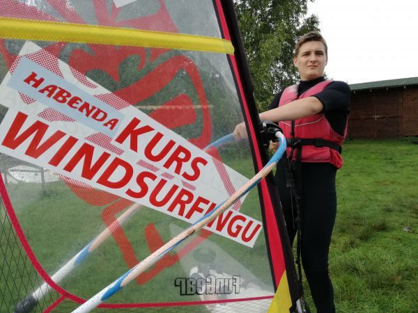 Grafika #0: Kurs windsurfingu w Habendzie
