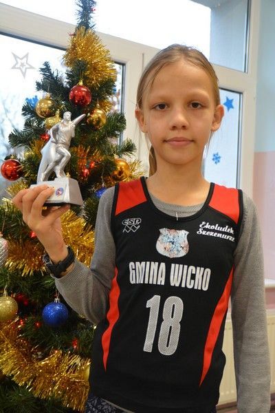 Grafika #0: Łeba. Triumf Oliwii w Biegu Mikołajkowym