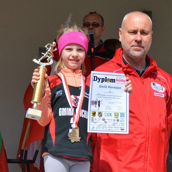 Grafika #0: XIII Wojewódzki Bieg Przełajowy. Emilia triumfuje!