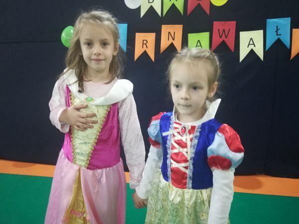 Grafika #0: Bal karnawałowy kl. 0-111