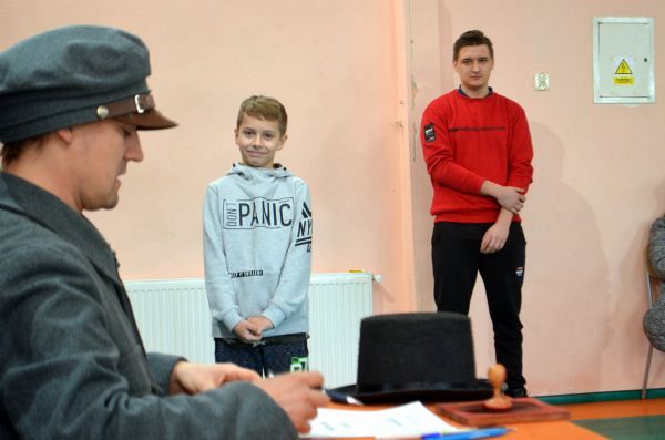 Grafika #0: Żywa lekcja historii