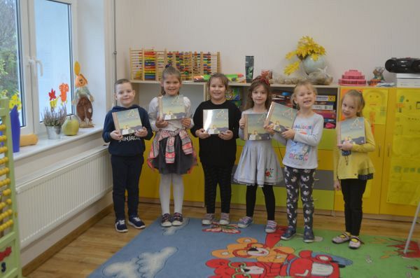 Grafika #0: Ogólnopolska kampania - "Mała książka - Wielki człowiek"