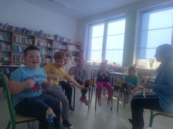 Grafika #0: Zabawy z książką obrazkową