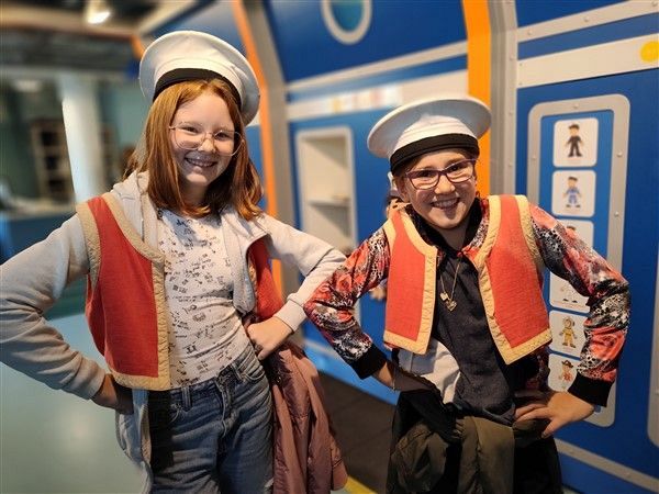 Grafika #0: Wycieczka do Ośrodka Kultury Morskiej w Gdańsku