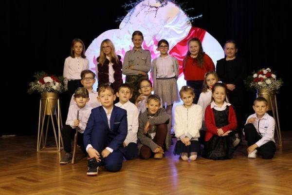 Grafika #0: Konkurs Recytatorski "Wojenne Historie"