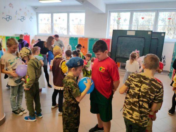 Grafika #0: Niech żyje bal!!!