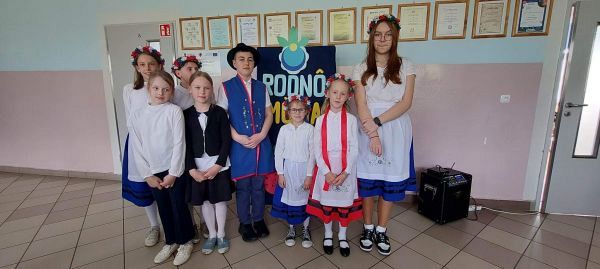 Grafika #0: Eliminacje szkolne 52. Konkursu Recytatorskiego Literatury Kaszubskiej "Rodnô Mòwa"