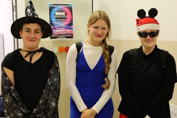 Grafika #0: Międzynarodowy Dzień Postaci z Bajek