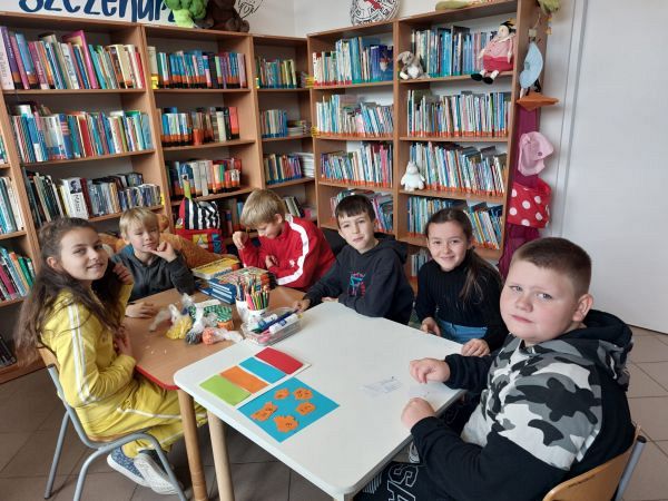 Grafika #0: Jak to napisać, czyli pracujemy ze słownikiem ortograficznym w bibliotece szkolnej