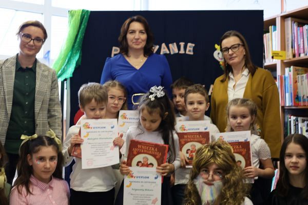 Grafika #0: Pasowanie na czytelnika