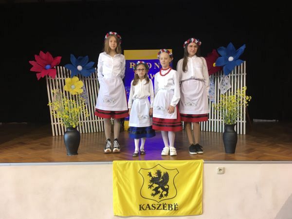 Grafika #0: Eliminacje gminne 53. Konkursu Recytatorskiego Literatury Kaszubskiej "Rodnô Mòwa"