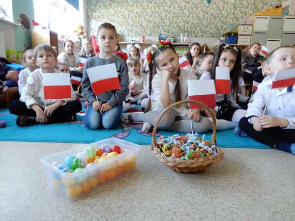 Grafika #0: Święta Majowe