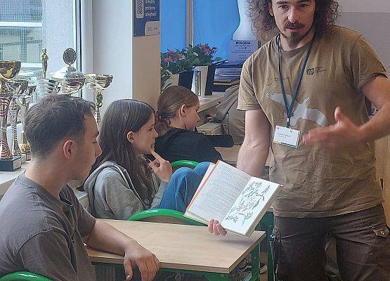 Grafika 9: Zajęcia z edukatorami Słowińskiego Parku Narodowego