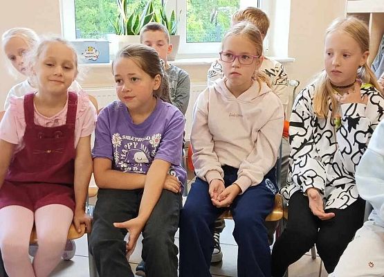 Grafika 7: Zajęcia z edukatorami Słowińskiego Parku Narodowego