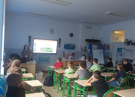 Grafika 6: Zajęcia z edukatorami Słowińskiego Parku Narodowego