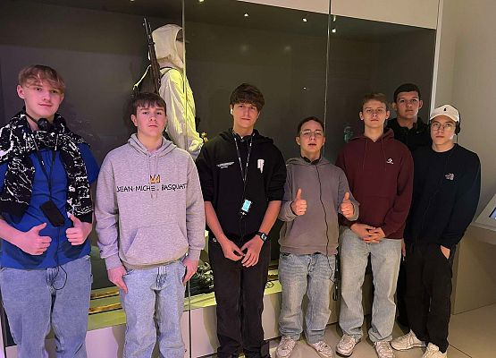 Grafika 8: Wyjazd edukacyjny do Gdańska w ramach Rządowego Programu "Podróże z klasą"