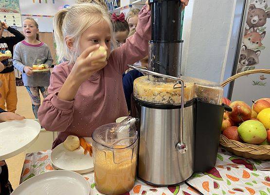 Grafika 15: Smacznie, zdrowo, kolorowo