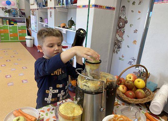 Grafika 32: Smacznie, zdrowo, kolorowo