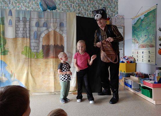 Grafika 10: Teatrzyk w przedszkolu