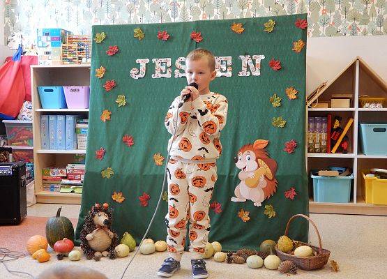 Grafika 3: Konkurs recytatorski  pt.:"Idzie jesień przez las"