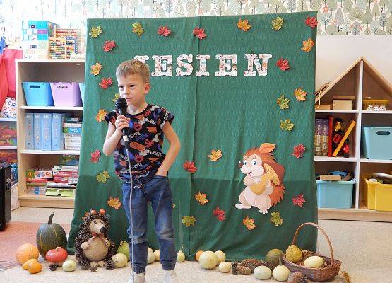 Grafika 5: Konkurs recytatorski  pt.:"Idzie jesień przez las"