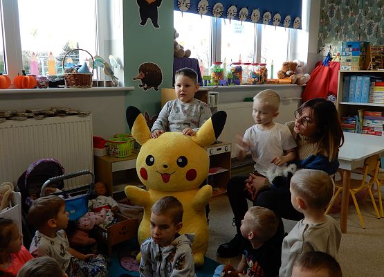 Grafika 3: Dzień Pluszowego Misia z Gminną Biblioteką