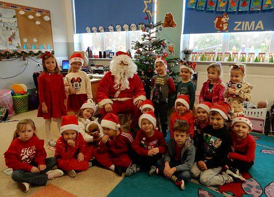 Grafika 11: Mikołajki w grupach przedszkolnych.