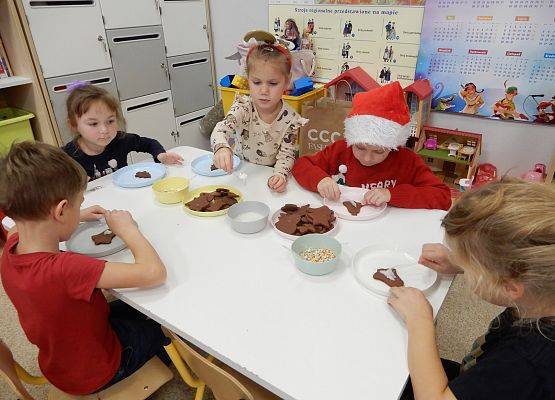 Grafika 15: Mikołajki w grupach przedszkolnych.