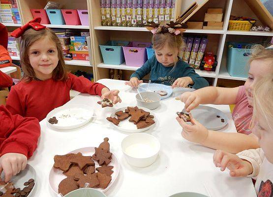 Grafika 18: Mikołajki w grupach przedszkolnych.