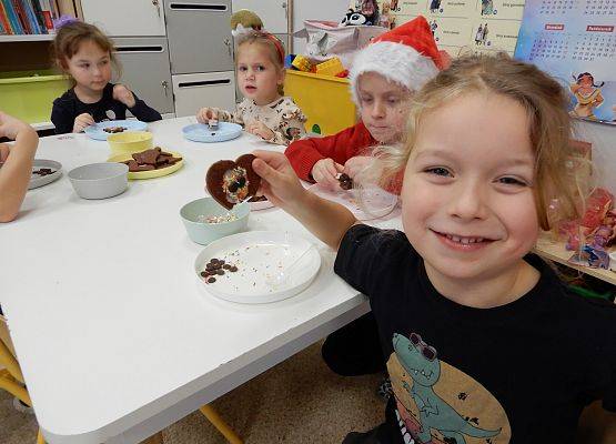 Grafika 20: Mikołajki w grupach przedszkolnych.