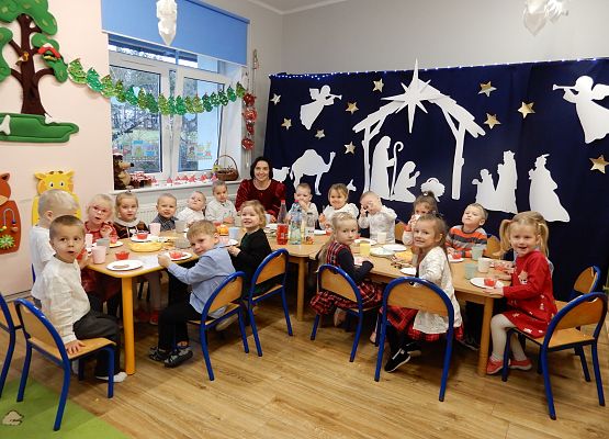 Grafika 10: Wigilia w przedszkolu