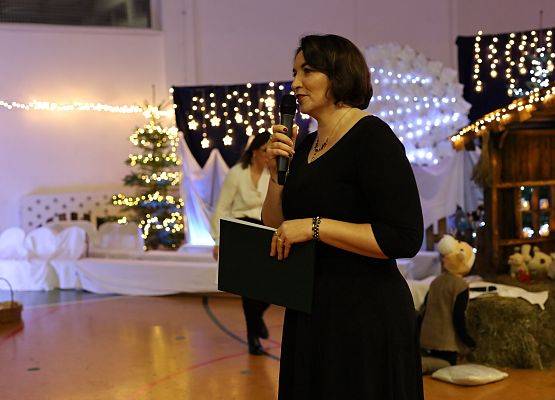 Grafika 75: Jasełka szkolne