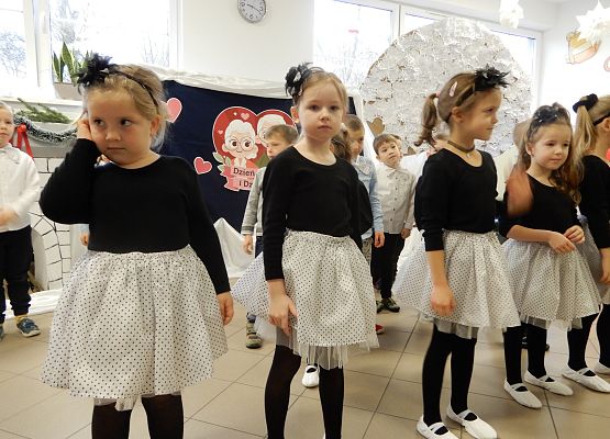 Grafika 19: Dzień Babci i Dziadka w przedszkolu