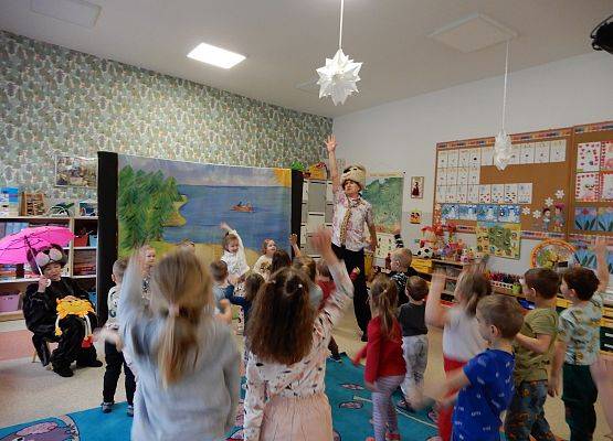 Grafika 13: Teatr "Duet" w przedszkolu.