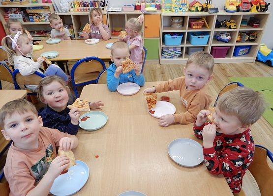 Grafika 10: Dzień pizzy w przedszkolu.