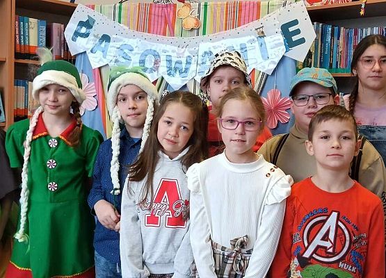 Grafika 2: Pasowanie na czytelnika