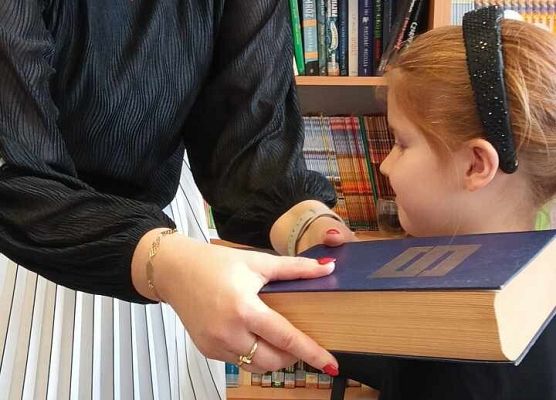 Grafika 7: Pasowanie na czytelnika