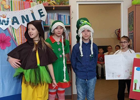 Grafika 12: Pasowanie na czytelnika