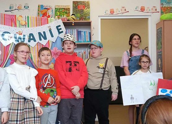 Grafika 25: Pasowanie na czytelnika