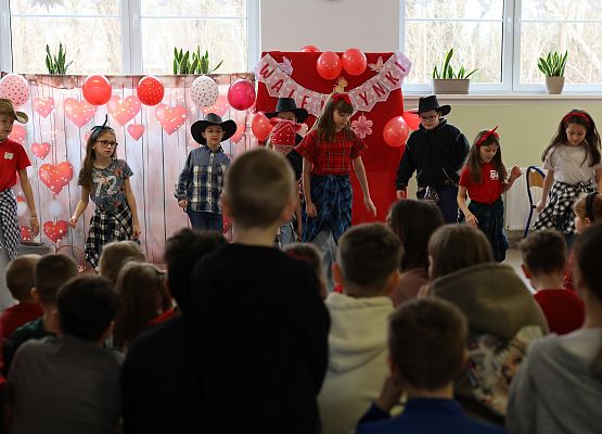 Grafika 51: KONCERT WALENTYNKOWY